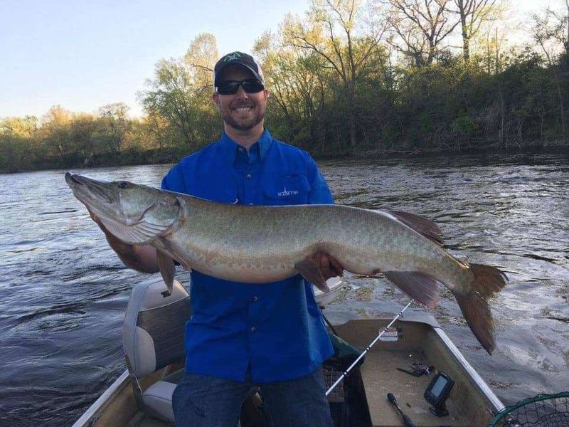 Wisconsin River Fishing Guides